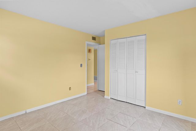 821 SE Solaz Avenue, Port St Lucie, FL 34983