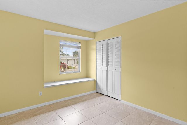 821 SE Solaz Avenue, Port St Lucie, FL 34983