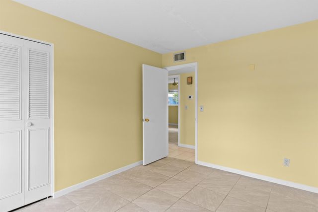 821 SE Solaz Avenue, Port St Lucie, FL 34983