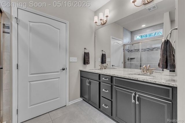 4628 Crestway Drive, Brighton, MI 48116