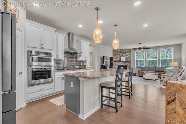 4628 Crestway Drive, Brighton, MI 48116