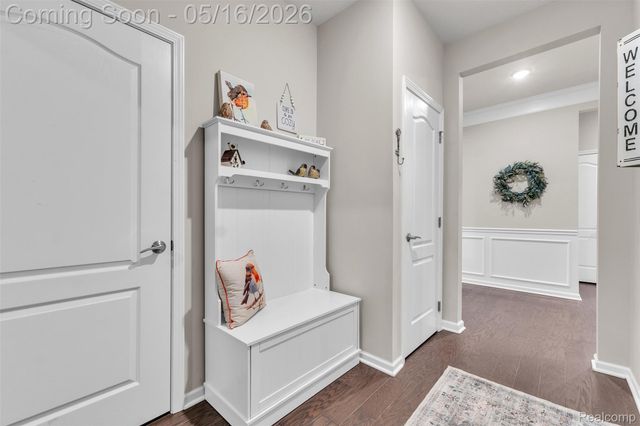 4628 Crestway Drive, Brighton, MI 48116