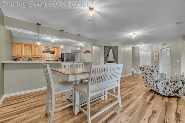 4628 Crestway Drive, Brighton, MI 48116