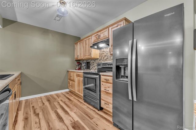 4628 Crestway Drive, Brighton, MI 48116