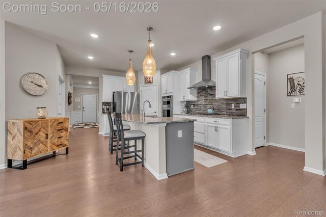 4628 Crestway Drive, Brighton, MI 48116