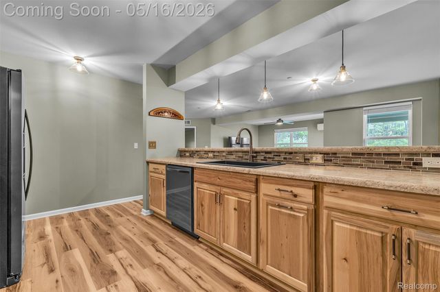 4628 Crestway Drive, Brighton, MI 48116