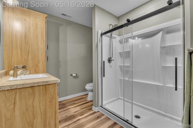 4628 Crestway Drive, Brighton, MI 48116