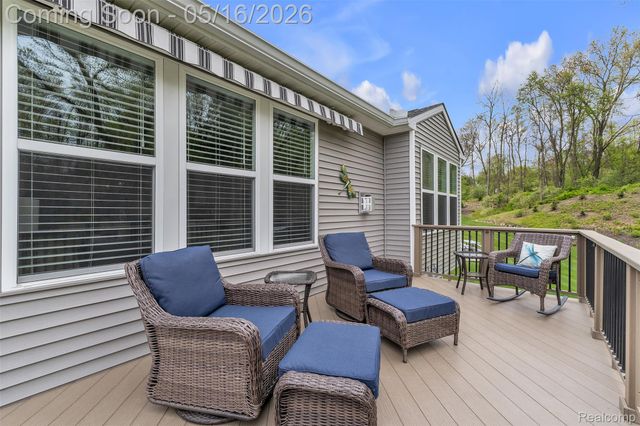 4628 Crestway Drive, Brighton, MI 48116