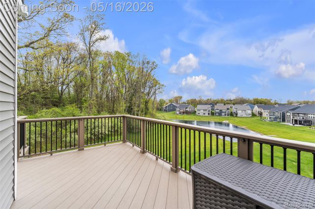 4628 Crestway Drive, Brighton, MI 48116