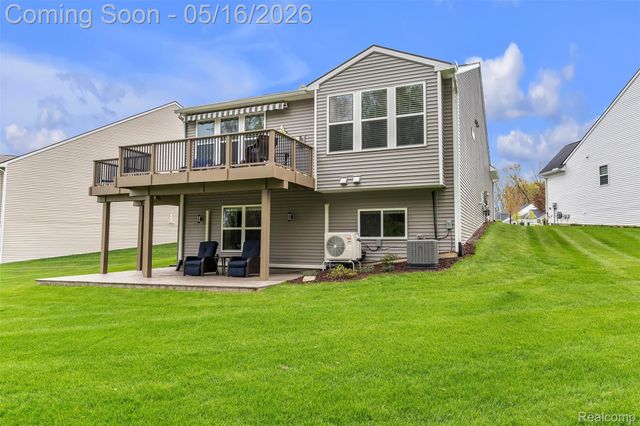 4628 Crestway Drive, Brighton, MI 48116