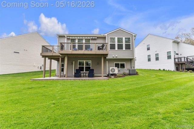 4628 Crestway Drive, Brighton, MI 48116