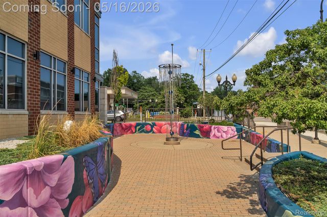 4628 Crestway Drive, Brighton, MI 48116