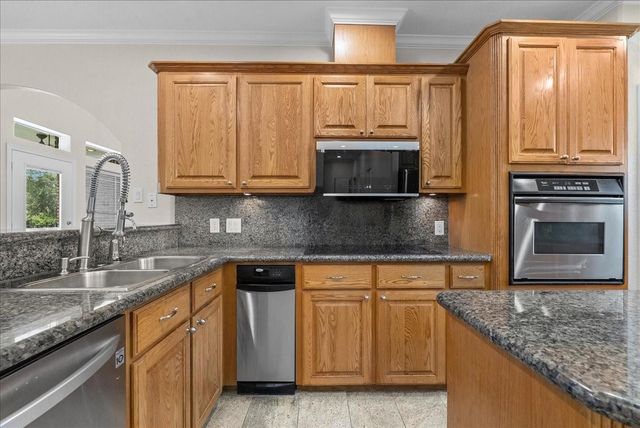 3627 Madison Avenue, Baytown, TX 77523