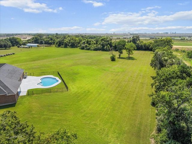 3627 Madison Avenue, Baytown, TX 77523