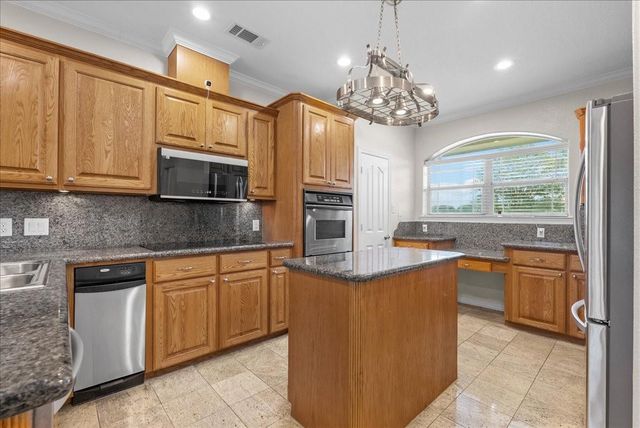 3627 Madison Avenue, Baytown, TX 77523
