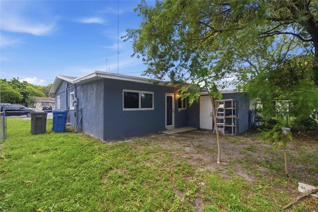 5460 SW 36th Street, West Park, FL 33023
