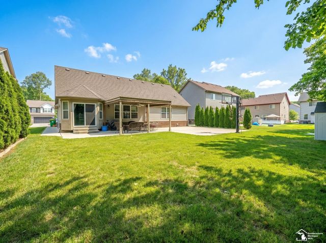 17613 Lange Avenue, Brownstown Twp, MI 48174