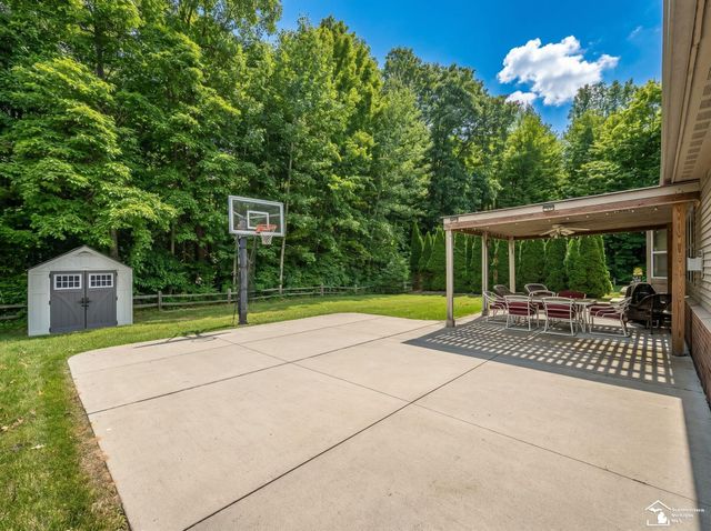 17613 Lange Avenue, Brownstown Twp, MI 48174