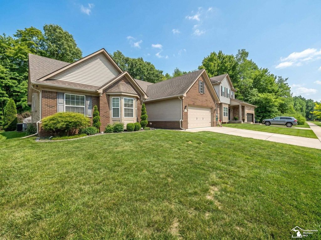 17613 Lange Avenue, Brownstown Twp, MI 48174