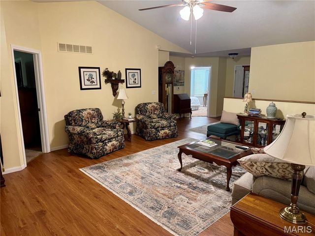 307 Monticello Place, Edwardsville, IL 62025