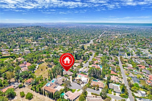 19882 Highcrest Circle, North Tustin, CA 92705