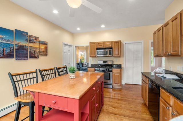 111 Sumner St 2, Quincy, MA 02169