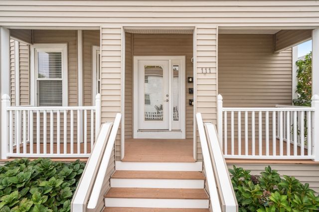 111 Sumner St 2, Quincy, MA 02169