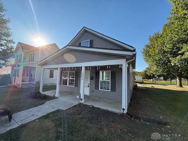 203 W Pease Avenue, Dayton, OH 45449