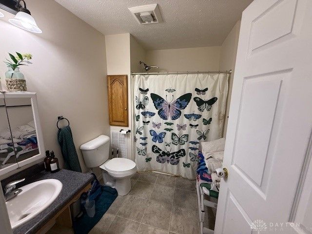 203 W Pease Avenue, Dayton, OH 45449