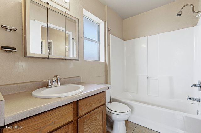 10116 Montreal Circle, Socorro, TX 79927