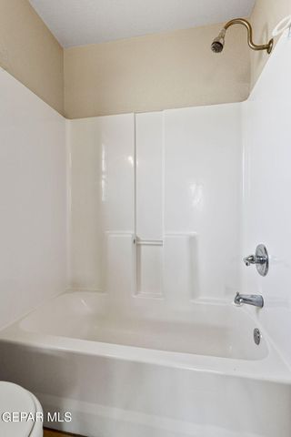 10116 Montreal Circle, Socorro, TX 79927