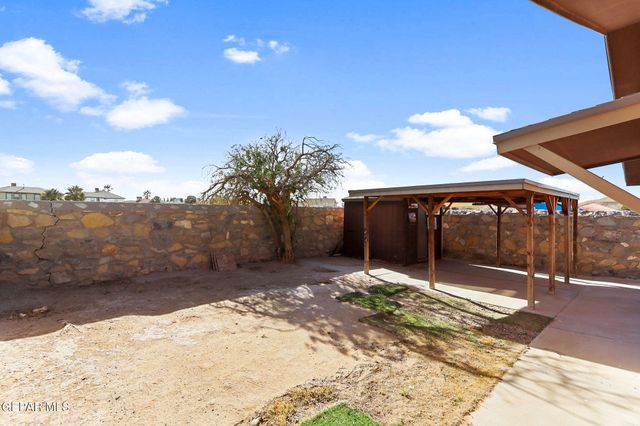 10116 Montreal Circle, Socorro, TX 79927