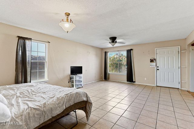 10116 Montreal Circle, Socorro, TX 79927