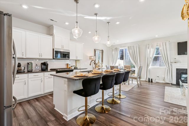 1304 Southern Sugar Drive, Charlotte, NC 28262