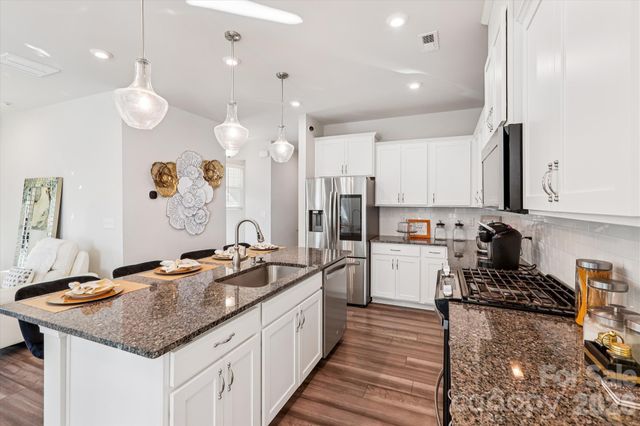 1304 Southern Sugar Drive, Charlotte, NC 28262