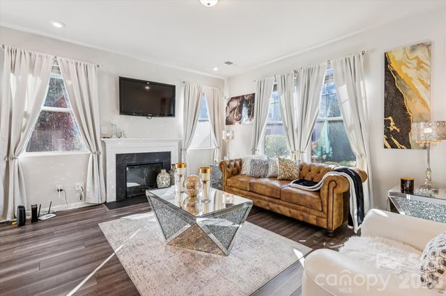 1304 Southern Sugar Drive, Charlotte, NC 28262