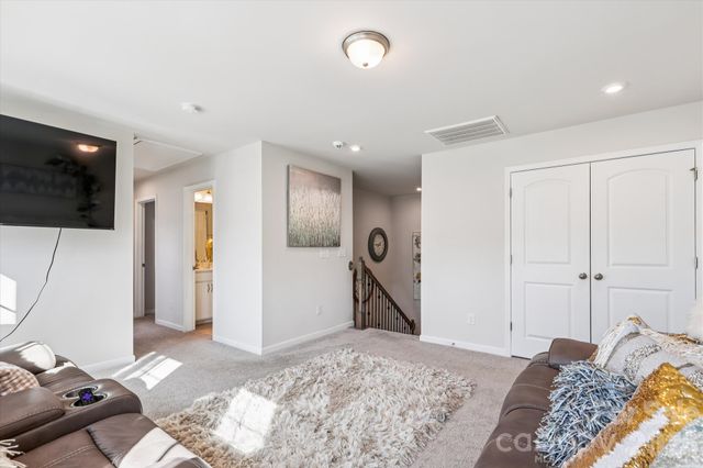 1304 Southern Sugar Drive, Charlotte, NC 28262