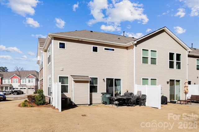 1304 Southern Sugar Drive, Charlotte, NC 28262