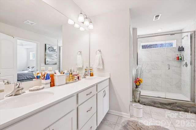 1304 Southern Sugar Drive, Charlotte, NC 28262