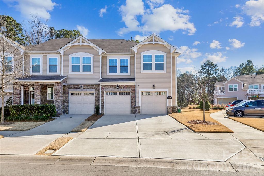 1304 Southern Sugar Drive, Charlotte, NC 28262