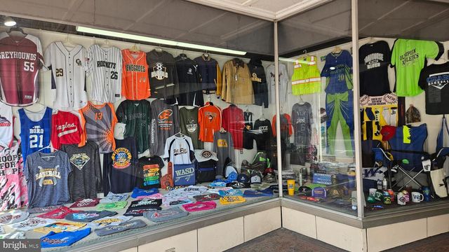 55 W MAIN ST, Waynesboro, PA 17268