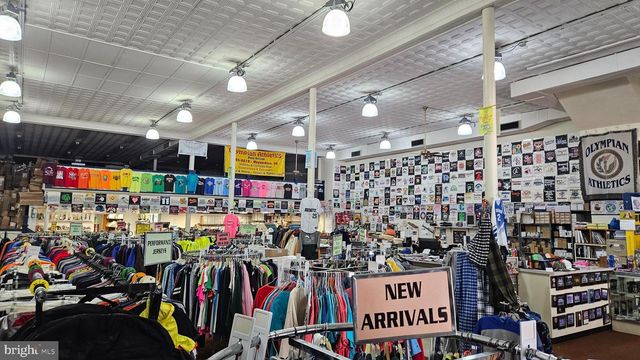 55 W MAIN ST, Waynesboro, PA 17268