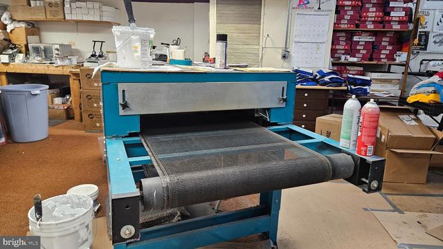 55 W MAIN ST, Waynesboro, PA 17268