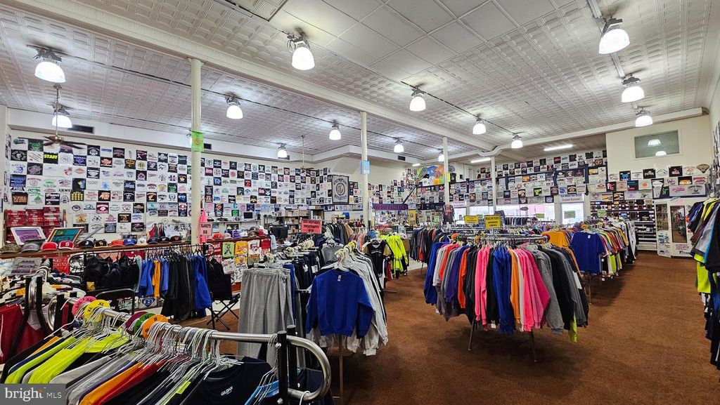 55 W MAIN ST, Waynesboro, PA 17268