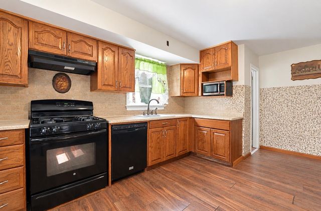 228 LAUREL AVE, Kearny, NJ 07032
