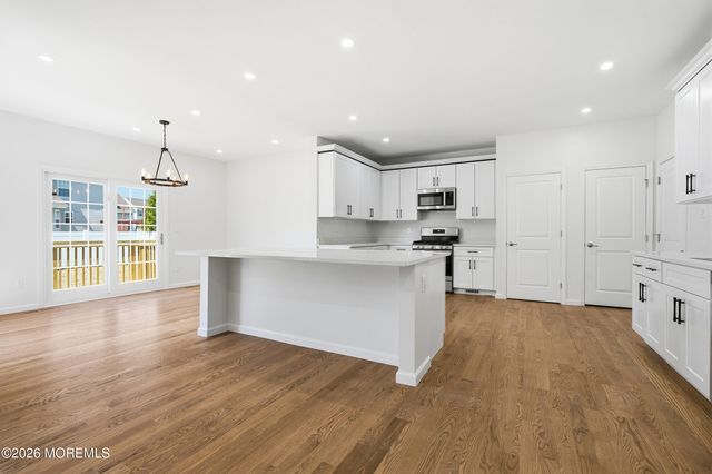 5 Adrift Avenue, Barnegat, NJ 08005