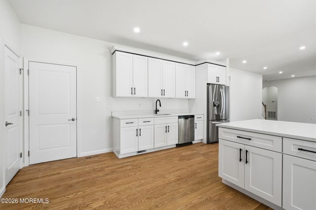 5 Adrift Avenue, Barnegat, NJ 08005