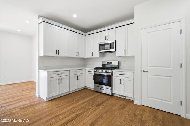 5 Adrift Avenue, Barnegat, NJ 08005