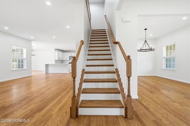 5 Adrift Avenue, Barnegat, NJ 08005