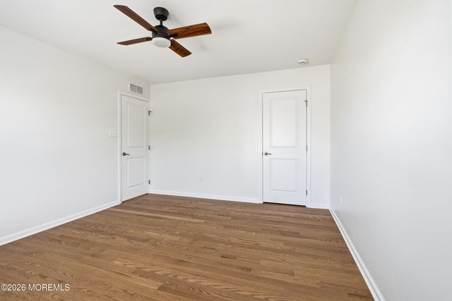 5 Adrift Avenue, Barnegat, NJ 08005